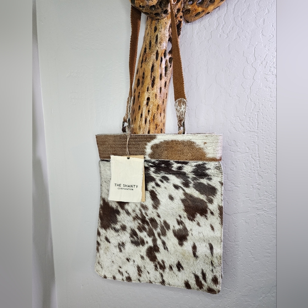 NEW The Shanty Corporation Hunter‎ Cowhide Shoulder Tote